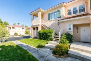 Photo #2: 2325239 Listing