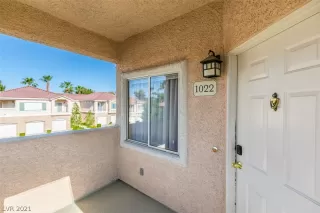 Photo #3: 2325239 Listing