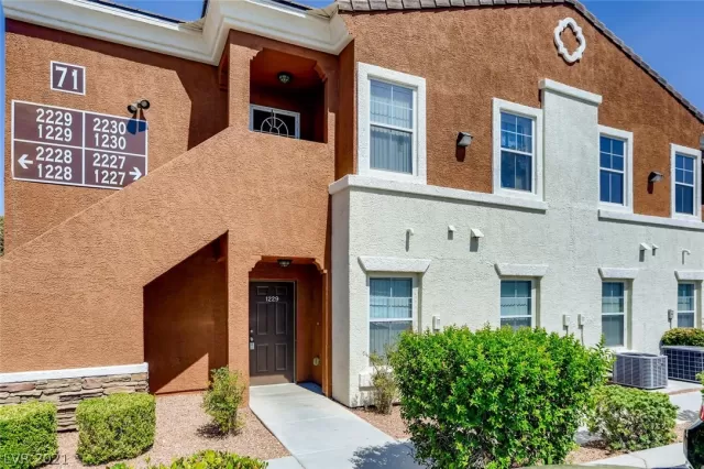 MLS: 2325246 Condo For Sale