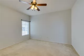 Photo #3: 2325262 Listing