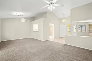 Photo #6: 2325273 Listing 