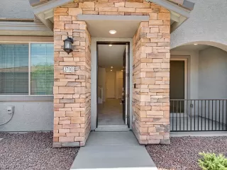 Photo #1: 2325282 Listing