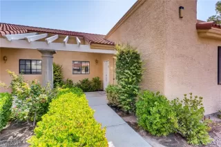 Photo #2: 2325322 Listing 