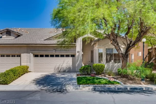 MLS: 2325340 Condo For Sale