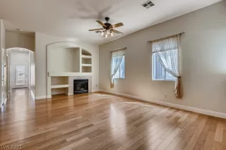 Photo #1: 2325340 Listing