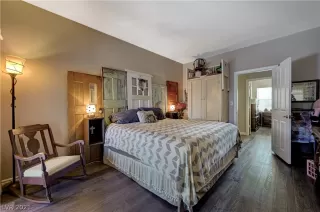 Photo #2: 2325363 Listing 