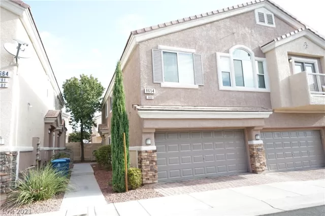 MLS: 2325372 Condo For Sale