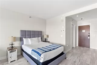 Photo #6: 2325379 Listing 