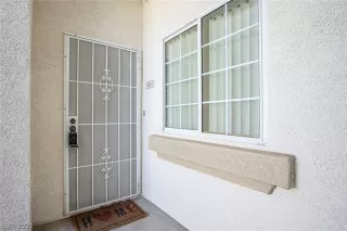 Photo #2: 2325453 Listing