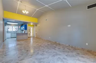 Photo #6: 2325468 Listing