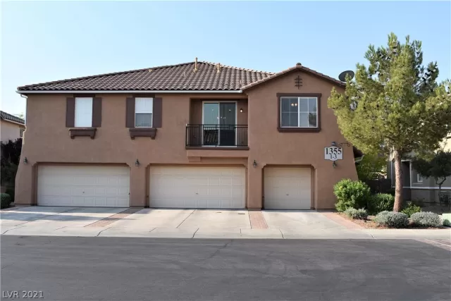 MLS: 2325515 Condo For Sale