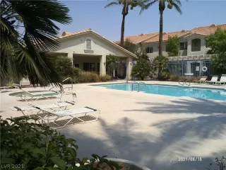 Photo #6: 2325525 Listing