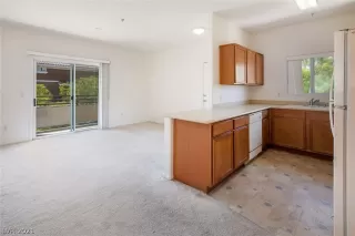 Photo #6: 2325534 Listing 