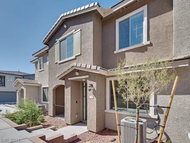 MLS: 2325544 Condo For Sale