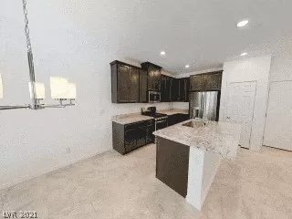 Photo #3: 2325544 Listing