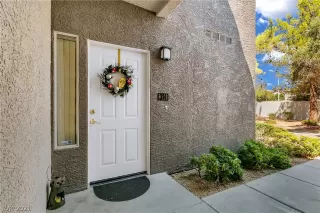 Photo #1: 2325570 Listing