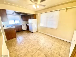 Photo #2: 2325615 Listing 