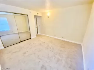 Photo #6: 2325615 Listing 