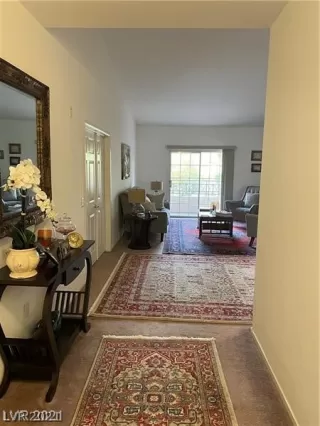 Photo #4: 2325623 Listing