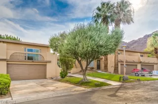 Photo #1: 2325684 Listing