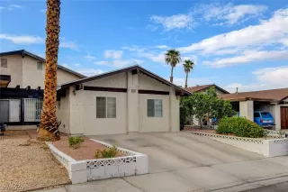 Photo #1: 2325733 Listing 