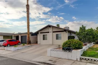 Photo #2: 2325733 Listing 