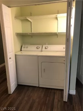 Photo #4: 2325757 Listing 