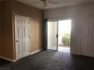 Photo #6: 2325757 Listing 