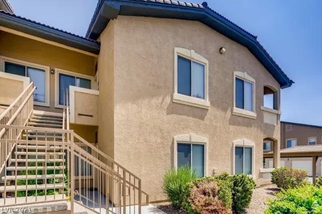 MLS: 2325759 Condo For Sale