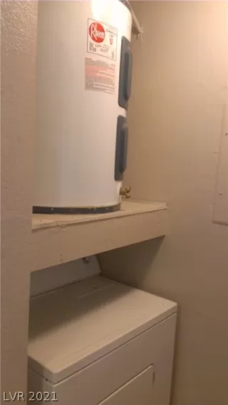 Photo #4: 2325770 Listing 