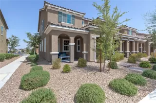 Photo #1: 2325818 Listing