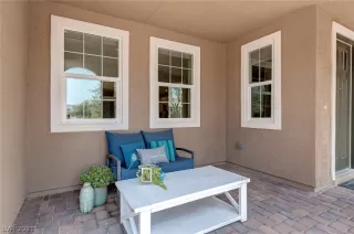 Photo #3: 2325818 Listing