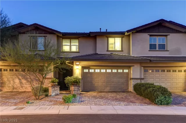 MLS: 2325828 Condo For Sale