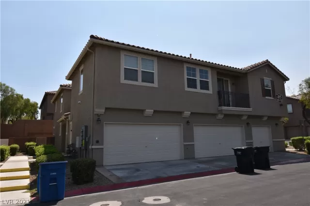 MLS: 2325832 Condo For Sale