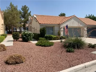 Photo #1: 2325865 Listing 