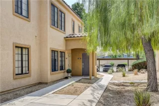 Photo #2: 2325884 Listing