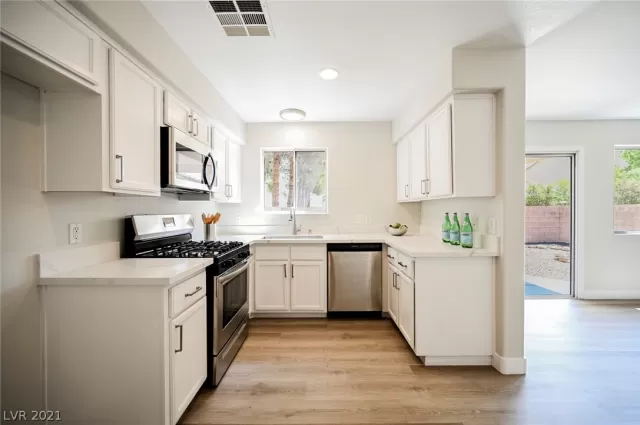 MLS: 2325893 Condo For Sale