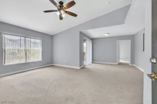 Photo #3: 2325901 Listing