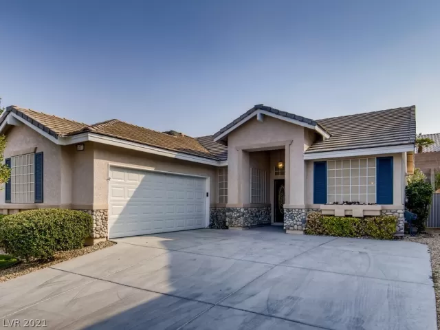 MLS: 2325904 Condo For Sale