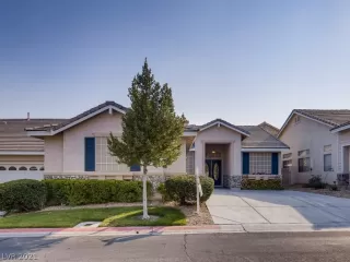 Photo #1: 2325904 Listing 