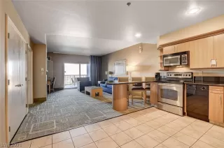 Photo #1: 2325958 Listing