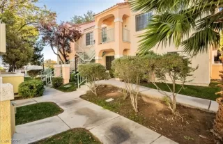 Photo #1: 2325960 Listing 