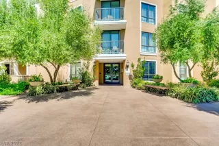 Photo #4: 2325964 Listing 