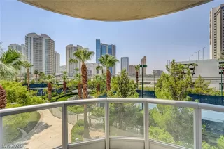 Photo #6: 2325993 Listing