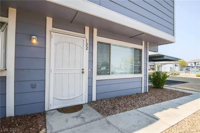 MLS: 2326017 Condo For Sale