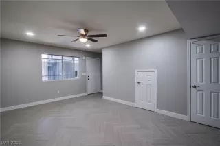 Photo #2: 2326020 Listing 