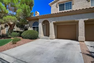 Photo #2: 2326030 Listing