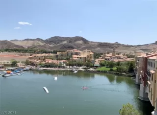 Photo #3: 2326033 Listing 