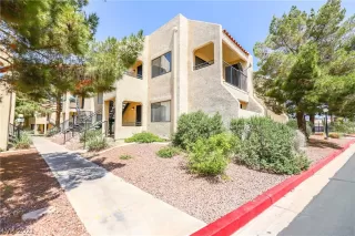 Photo #1: 2326053 Listing 