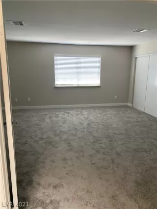 Photo #3: 2326062 Listing 